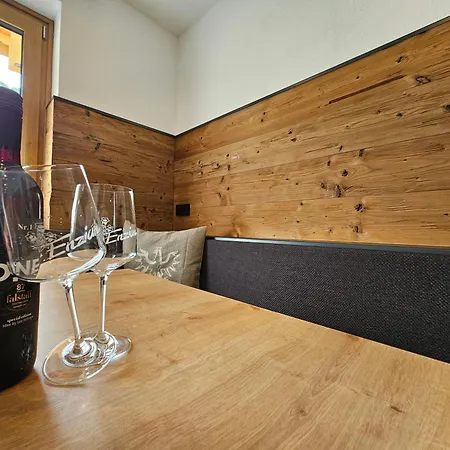 Haus Enzian Appartement Kartitsch