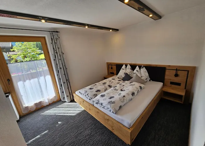 Haus Enzian Apartamento *