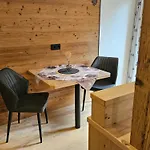 Haus Enzian 아파트