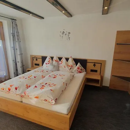 Appartement Haus Enzian Kartitsch