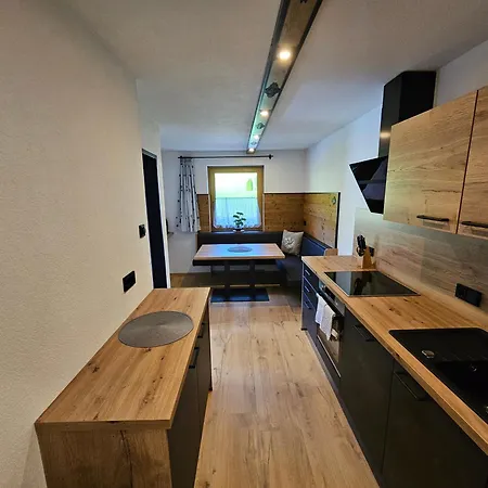 Haus Enzian 아파트