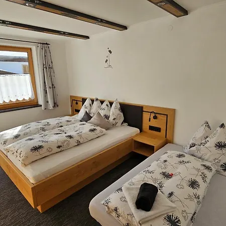아파트 Haus Enzian 칼티트슈